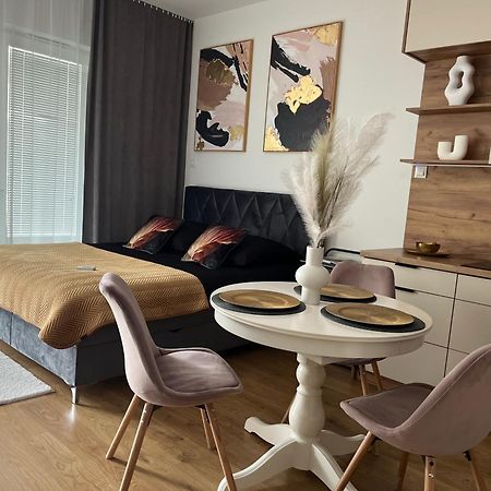 Apartament Nova Klonova Porto Кельце Экстерьер фото