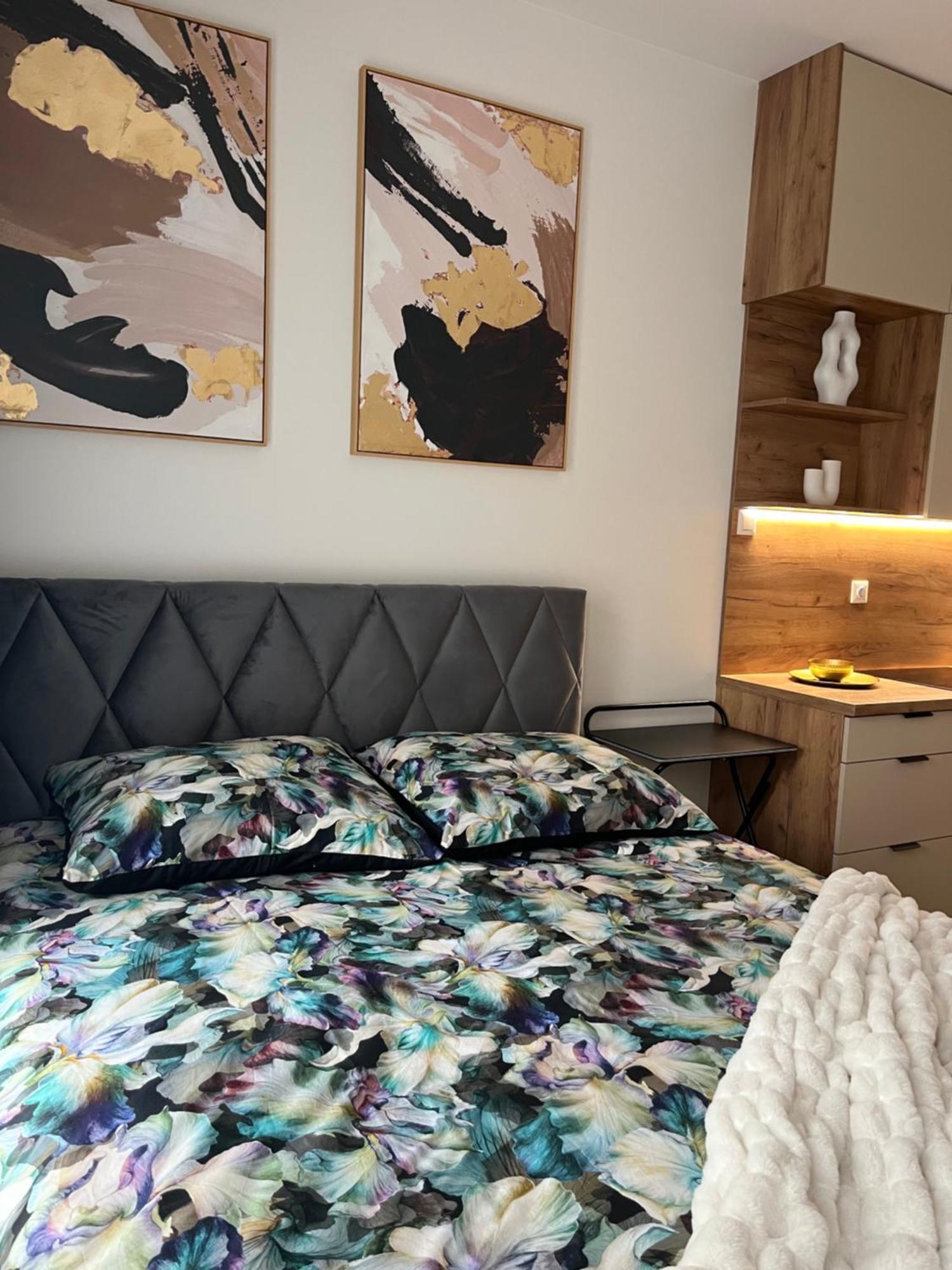 Apartament Nova Klonova Porto Кельце Экстерьер фото