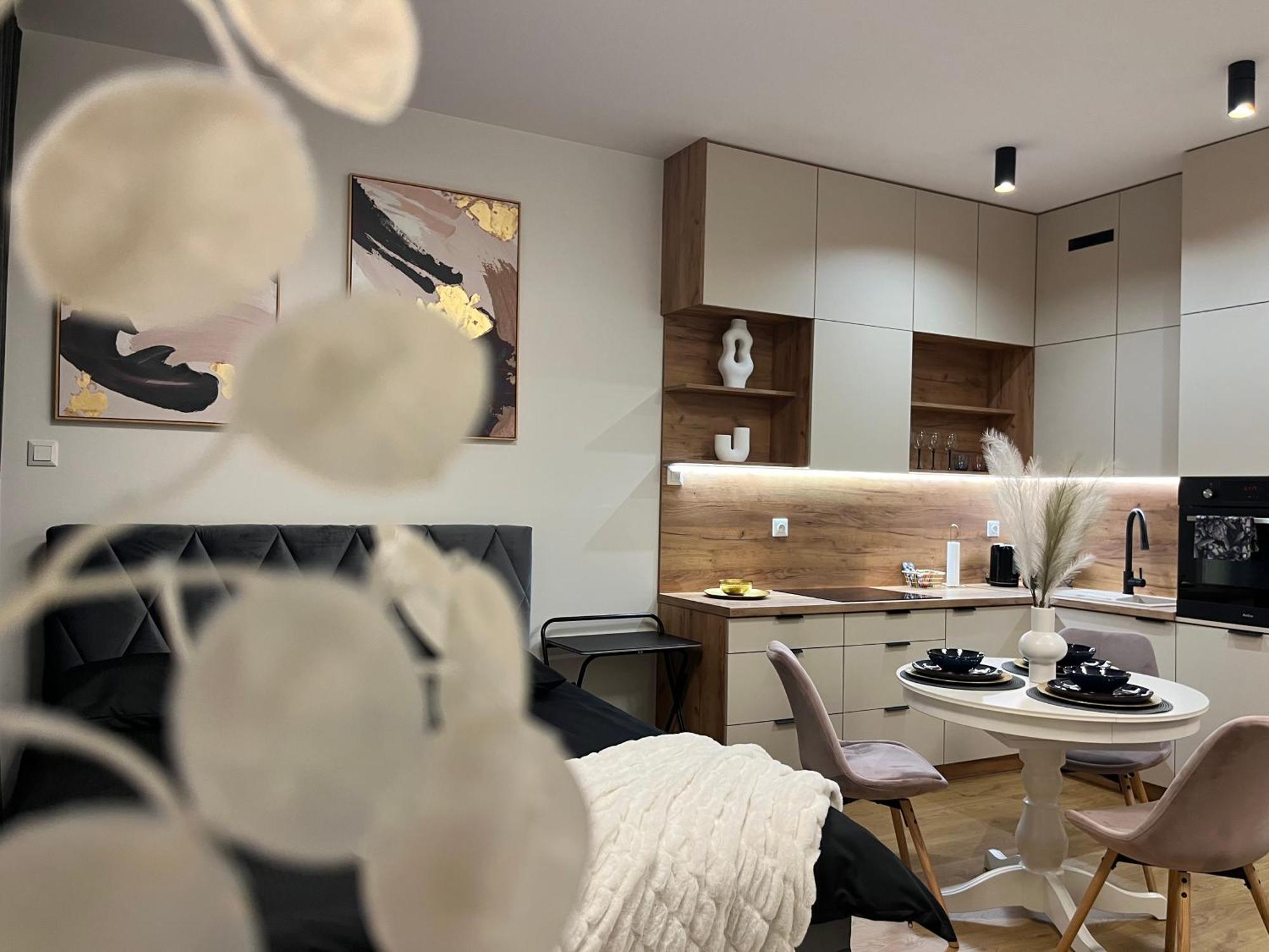 Apartament Nova Klonova Porto Кельце Экстерьер фото