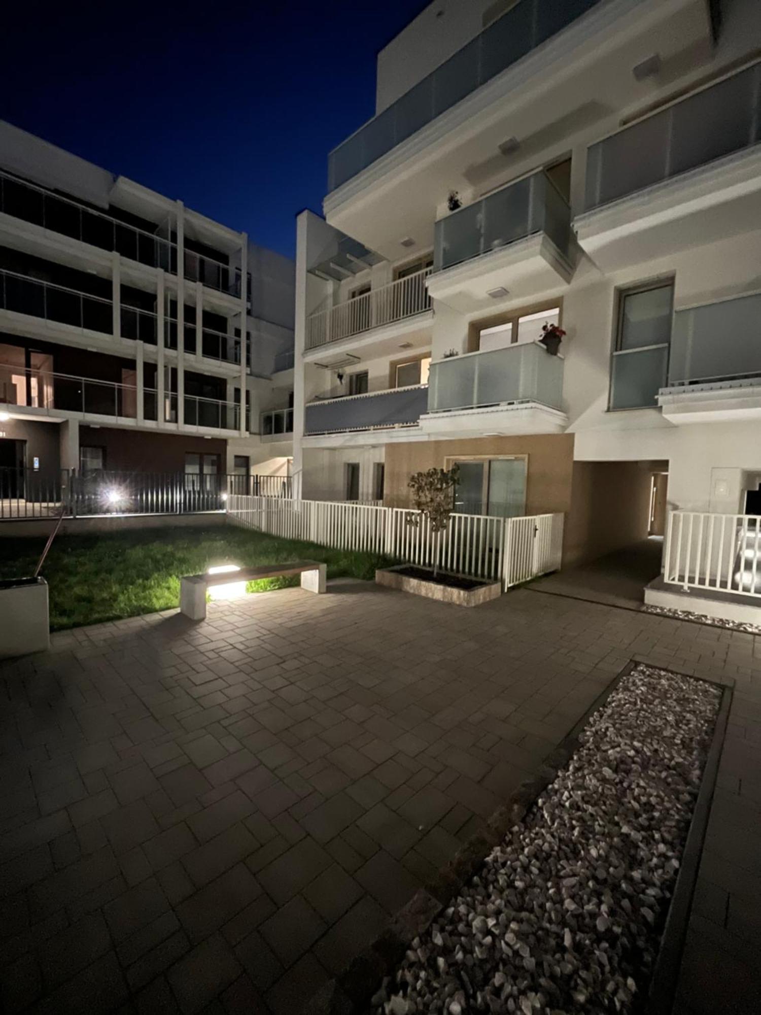 Apartament Nova Klonova Porto Кельце Экстерьер фото